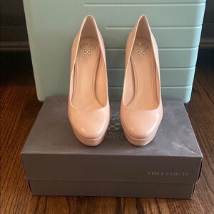 New in box! Vince Camuto Neutral Heels Classic Minimalist Design